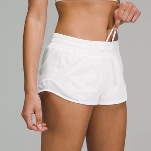 Lululemon Hotty Hot Short 2.5"